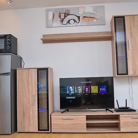 Ruhige Wohnung Im . Private Parkplatz ,Balkon ,Netflix 纽伦堡 外观 照片