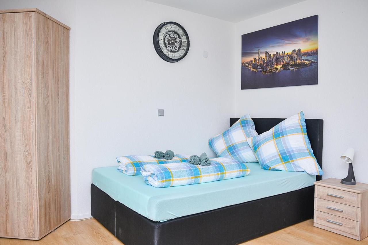 Ruhige Wohnung Im . Private Parkplatz ,Balkon ,Netflix 纽伦堡 外观 照片